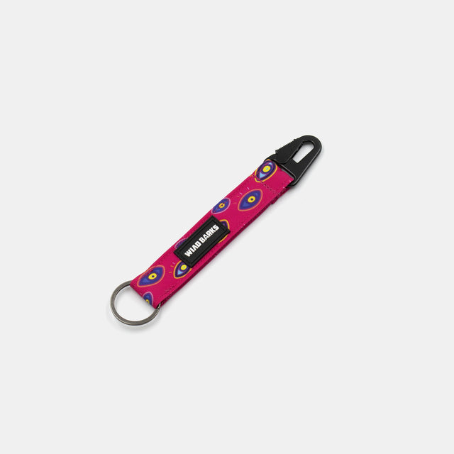 wild barks the eye keychain