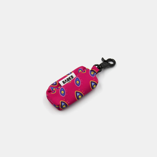 wild barks the eye poop bag holder